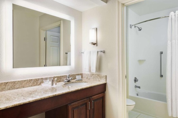 Homewood Suites By Hilton Baton Rouge image 13